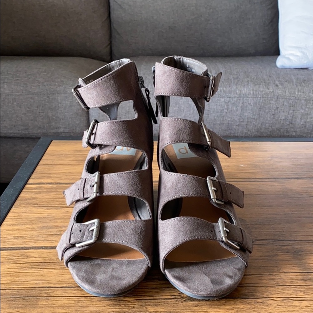 Target (DV) suede wedges